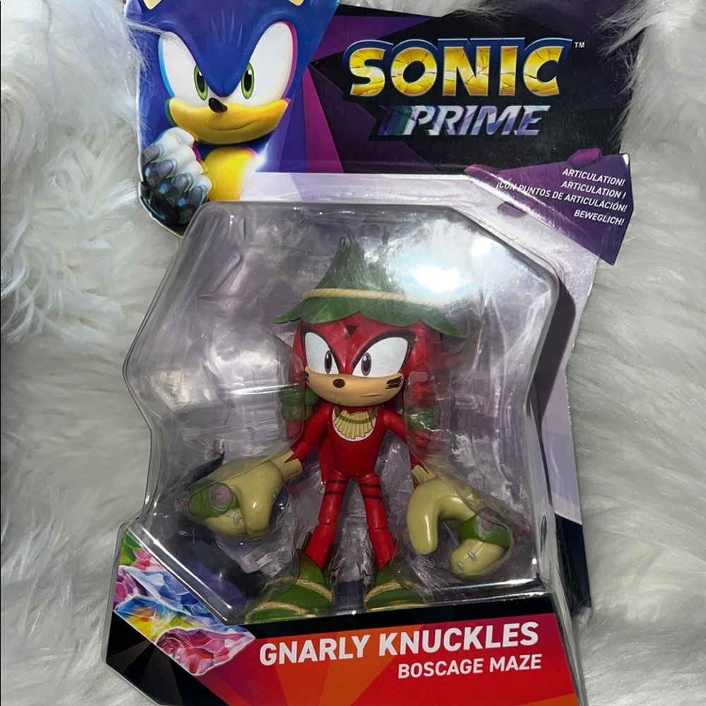 Sonic Prime Gnarly Knuckles Action Figure - Red and Green